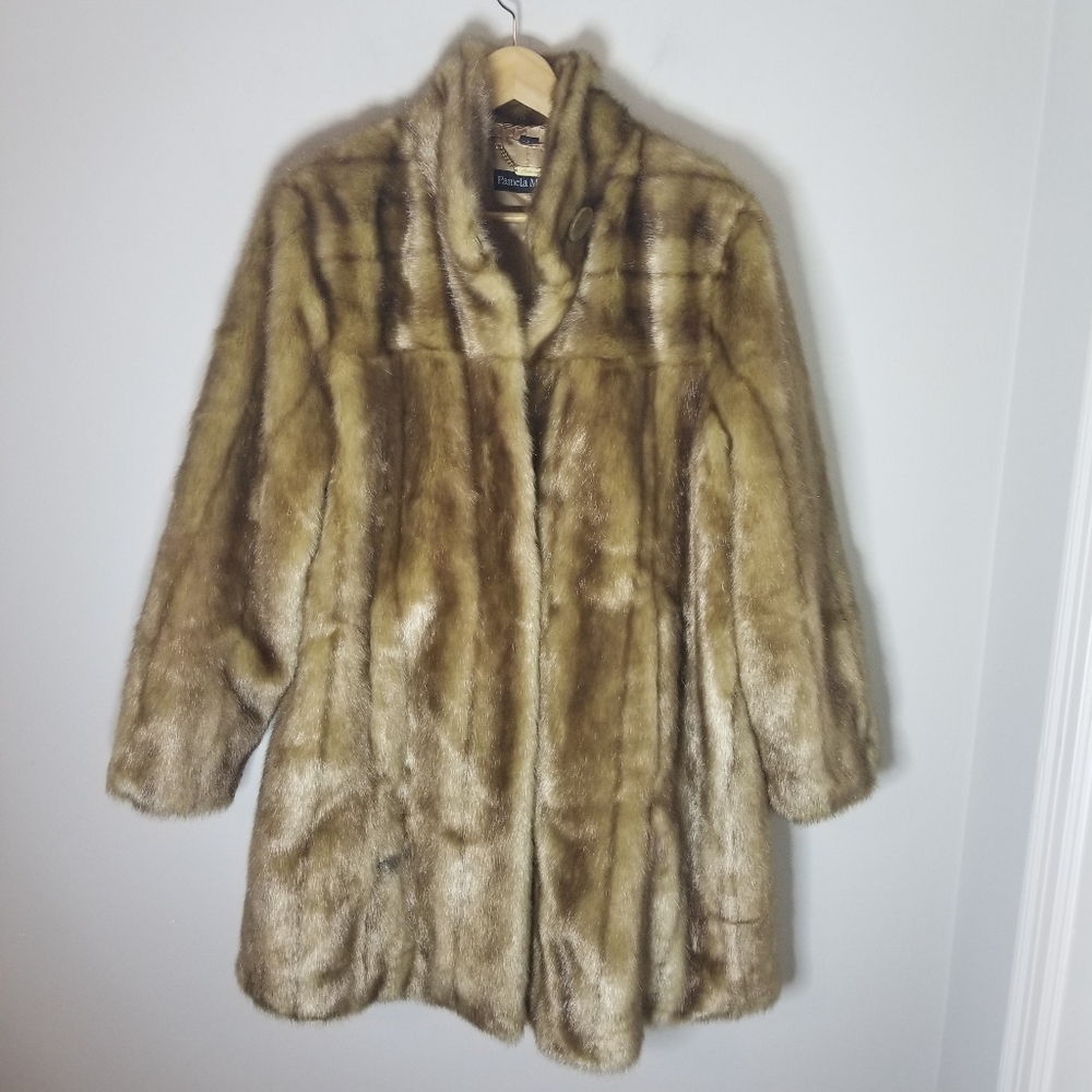 Pamela McCoy Faux Fur Couture Coat Women's L Large